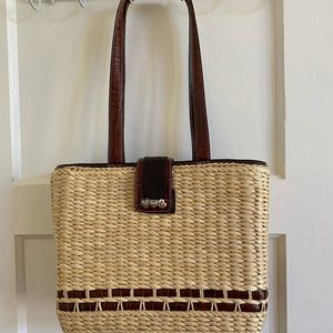 Brighton handbag! Gorgeous Wicker with paisley and leather accents ✨✨✨✨